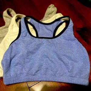 NWOT Fruit of the loom small/34 3 pack bras